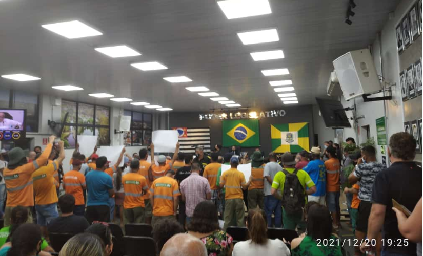 Câmara de Ourinhos (SP) aprova reajuste de salários do prefeito, vice-prefeito, secretários, secretários adjuntos e presidente do IPMO e superintendente da SAE