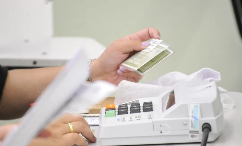 TSE recebe 1,1 milhão de pedidos para regularizar título em 36 horas