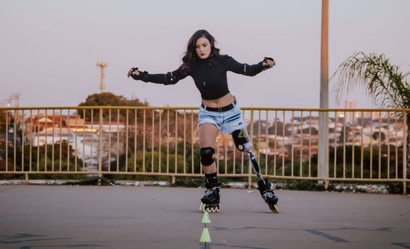 Modelo de Bauru volta a patinar após sofrer acidente e amputar perna: 'Me trouxe de volta à realidade'