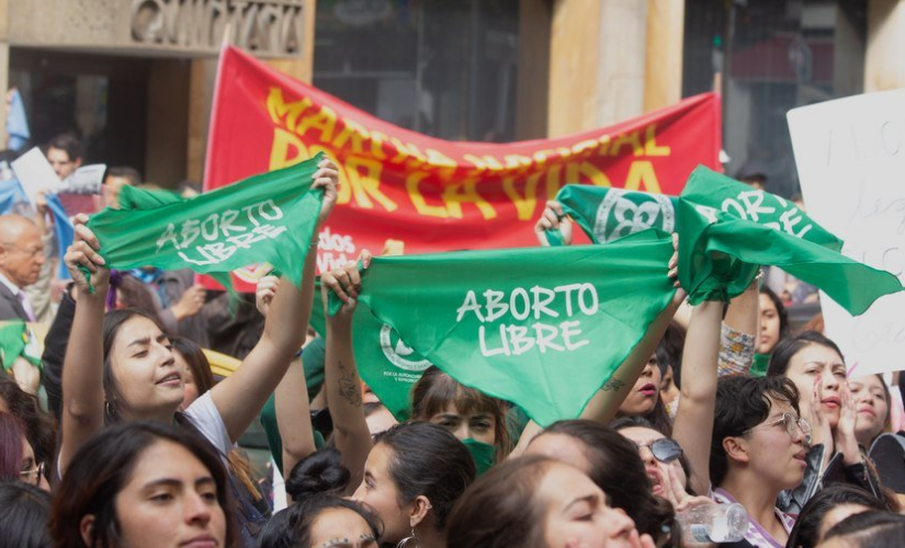 Colômbia descriminaliza aborto até a 24ª semana de gestação