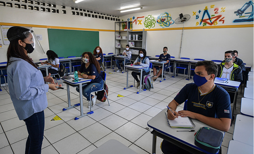  Em todas as cidades, retorno às aulas será marcado pela manutenção das regras de biossegurança contra a Covid.