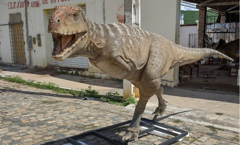 Réplicas de dinossauros começaram a ser confeccionados para o Museu de Paleontologia de Marília — Foto: Prefeitura de Marília /Divulgação