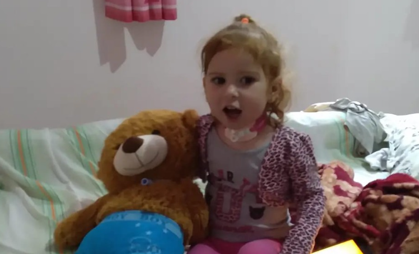 Família faz campanha para realizar cirurgia de menina de 3 que nasceu com ‘meio coração’