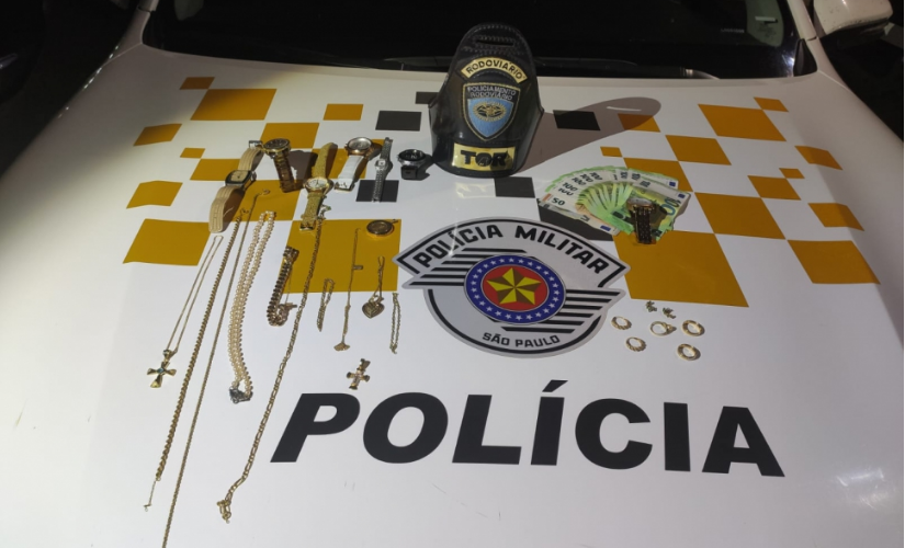 Policiais rodoviários prendem dupla que extorquiu idosa em golpe de falso sequestro