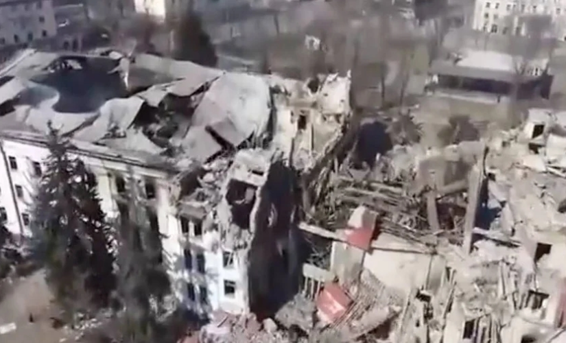 Guerra: mais de 100 corpos são encontrados sob residência em Mariupol