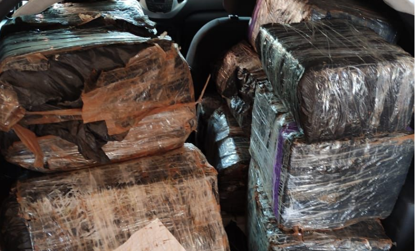  Polícia Rodoviária apreende grande quantidade de maconha em Ourinhos  — Foto: Polícia Rodoviária/Divulgação