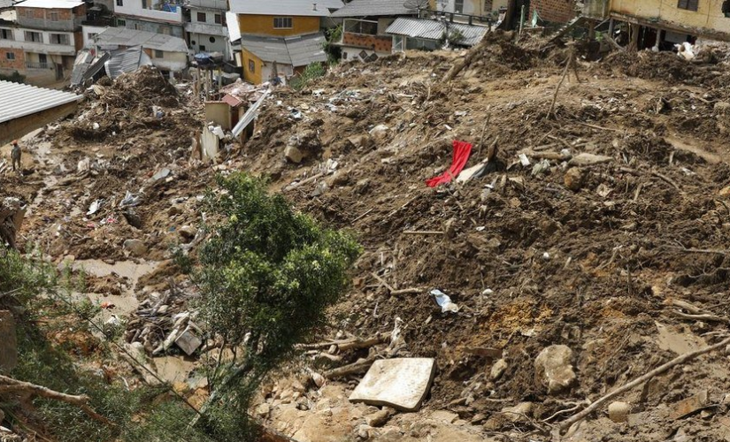 Sobe para 232 o número de mortos em Petrópolis; 5 estão desaparecidos